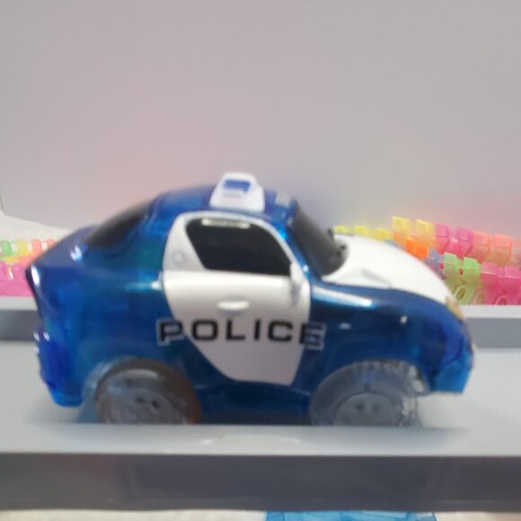 Twister Tracks Neon Glow-In-The-Dark Track 3 Vehicles Fire Truck Police Car - Picture 8 of 11